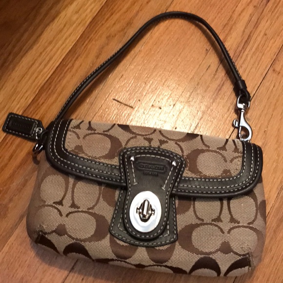 Coach Handbags - Brand new signature Coach wristlet